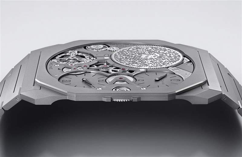 Octo Finissimo Ultra(图片来源:BVLGARI) Richard Mille首度联乘Ferrari 1.75mm成最薄表王轻盈却耐撞-复刻表