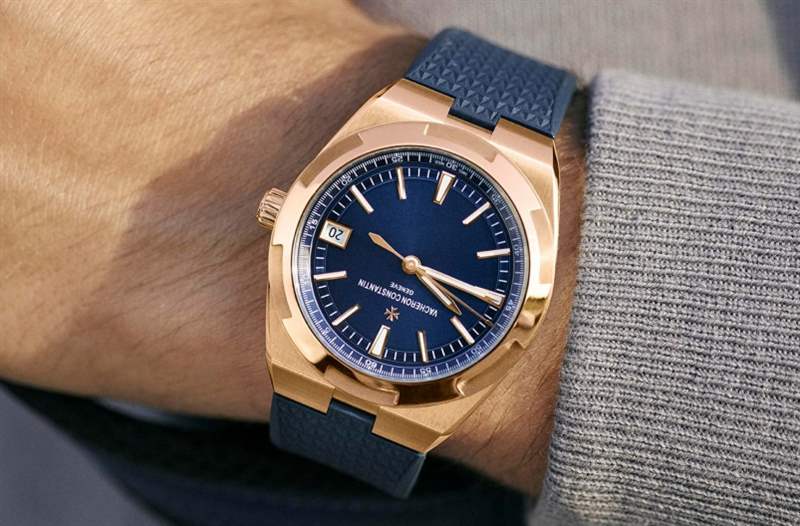 VACHERON CONSTANTIN Overseas Self-Winding 江诗丹顿2020新作!Vacheron Constantin Overseas自动上链腕表带来典雅粉红金X蓝面设定-复刻表
