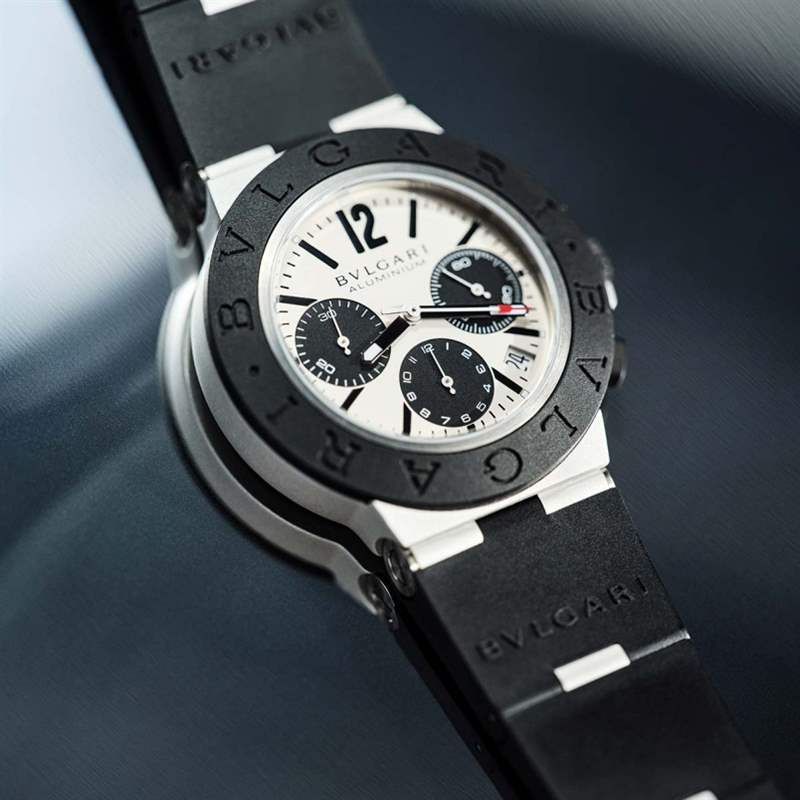 BVLGARI Aluminium由HK21,900起即可入手｜戴表也最紧要黑白分别-复刻表
