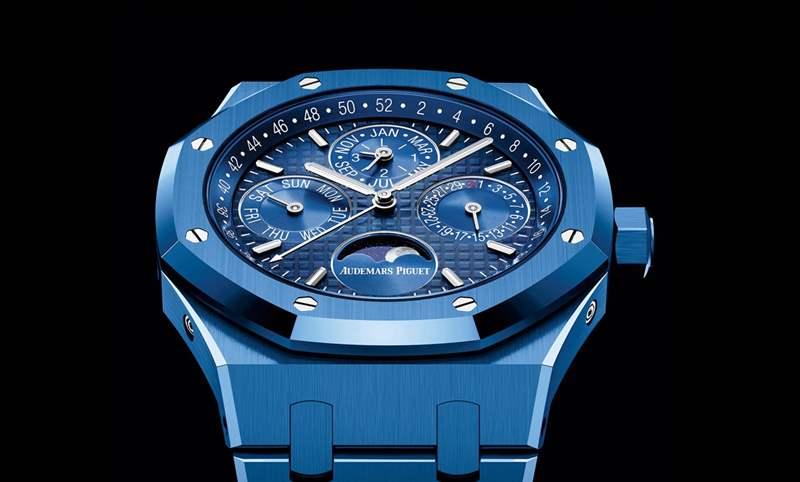 爱彼第一只蓝色陶瓷表！皇家橡树万年历蓝色陶瓷链带腕表-复刻表