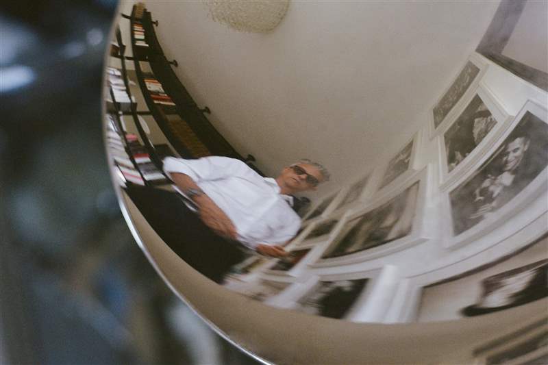 四 + 一传奇摄影师马克斯·瓦杜库尔曾经把他的AP放在洗衣机里-复刻表