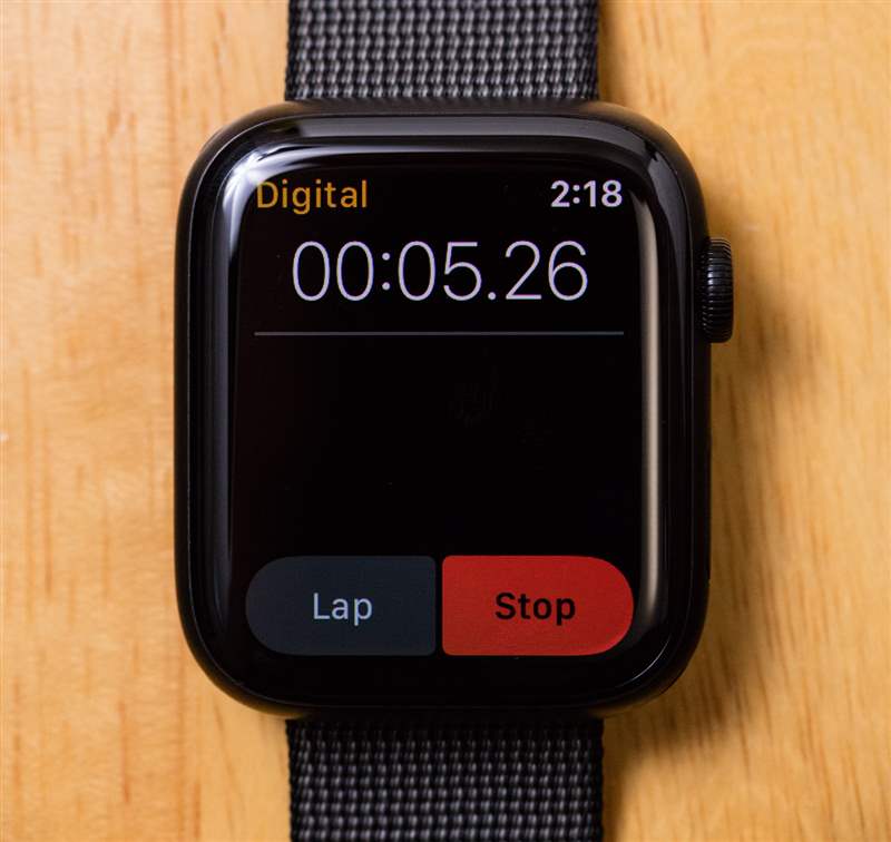 Apple Watch Series 5 在手腕上显示我最欣赏的信息-复刻表