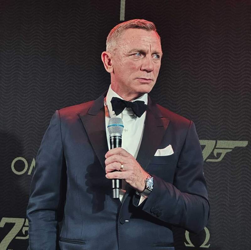 Daniel Craig