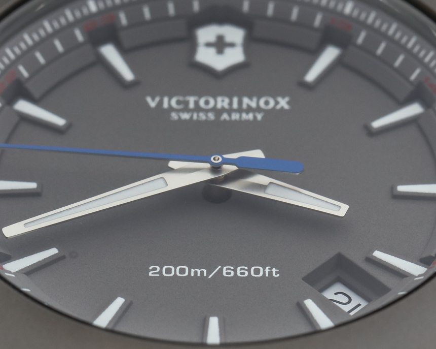 Victorinox瑞士军INOX钛金属手表动手-复刻表