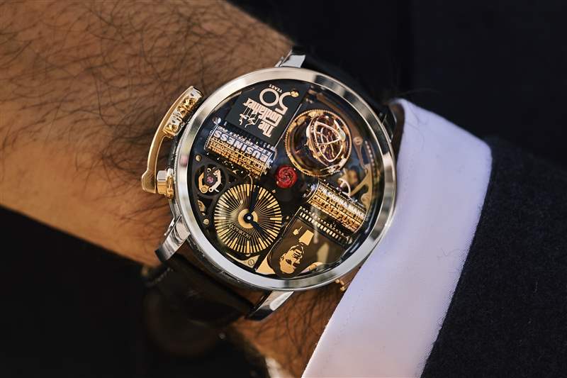 图片报道Jacob & Co. 在西西里岛举行了一场盛大的盛会，发布了一款狂野的新“教父”手表-复刻表