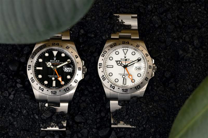 当前 226570 Rolex Explorer II 的两个版本