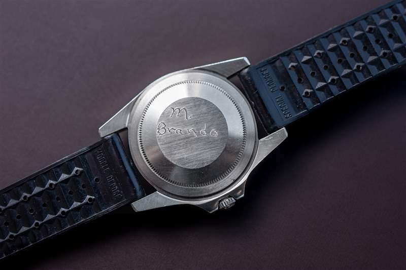 马丁·辛佩戴精工威拉德腕表，马龙·白兰度佩戴劳力士GMT-Master腕表。-复刻表