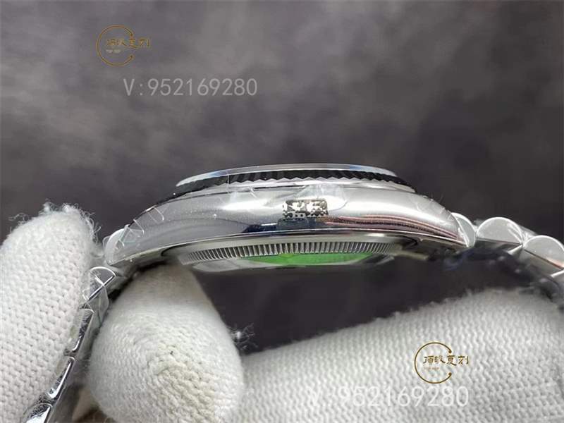 VS厂劳力士新品推荐-VS厂36mm日志棕榈叶绿盘腕表做工评测-复刻表