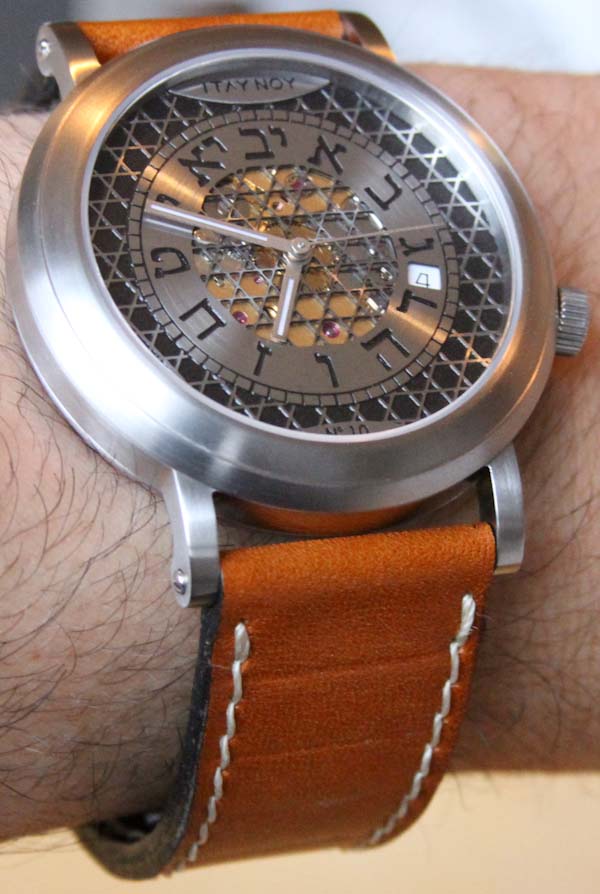 伊泰诺伊身份希伯来手表-复刻表