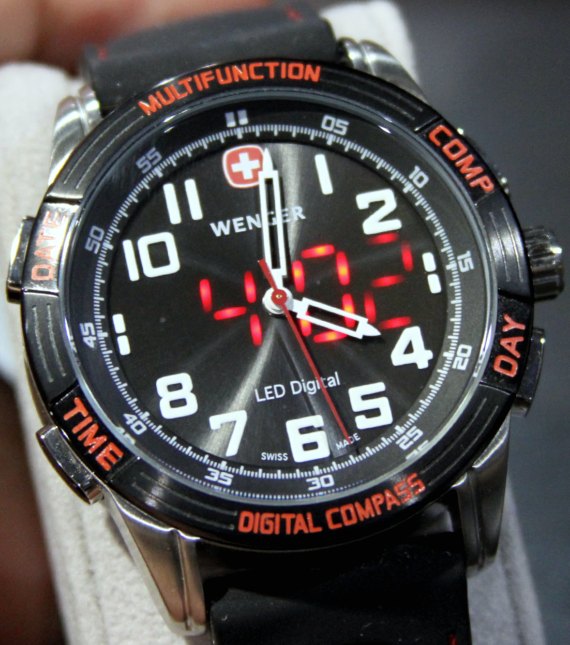 温格游牧 LED 指南针手表-复刻表