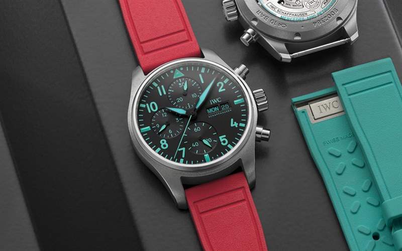 万国推出Pilot’s Watch Chronograph 41 Mercedes-AMG Petronas Formula One Team Miami Pink计时码表-复刻表