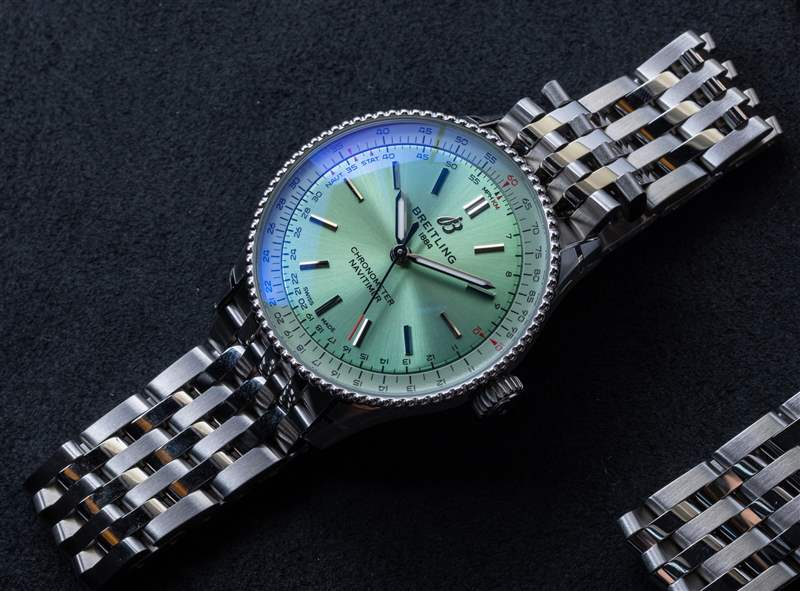 首次上手体验:百年灵Navitimer 36和32腕表专为女性打造-复刻表