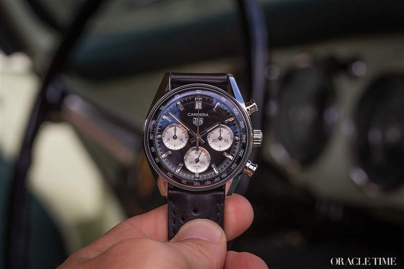 Tag Heuer（泰格豪雅）Tag Heuer Carrera 计时码表玻璃盒反面熊猫