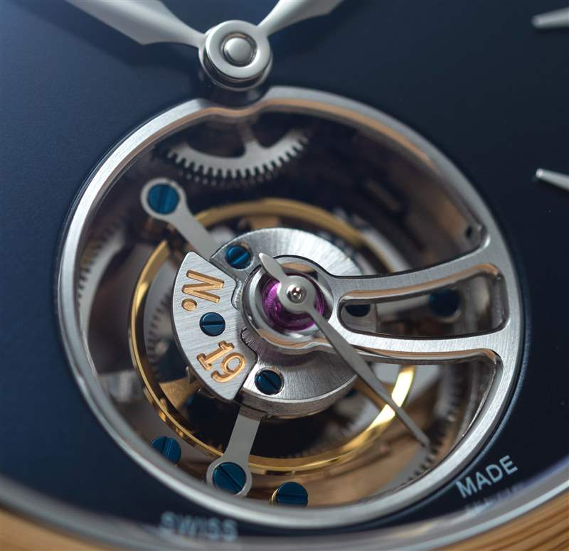 手表评论:康斯登制造经典陀飞轮周年纪念手表售价15695美元-复刻表