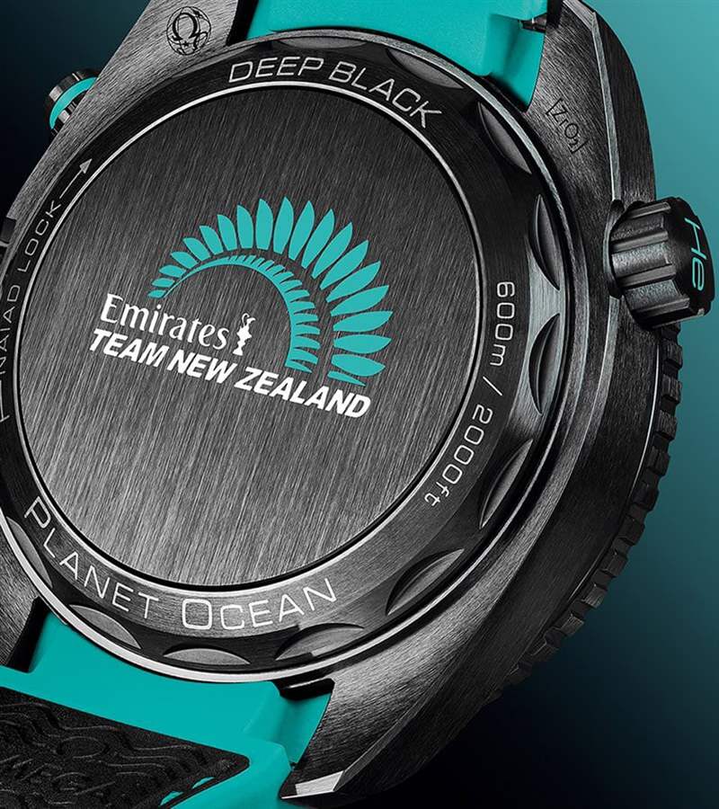 欧米茄以海马Planet Ocean计时码表为基础创作最新阿联酋航空纽西兰ETNZ船队联名表-复刻表