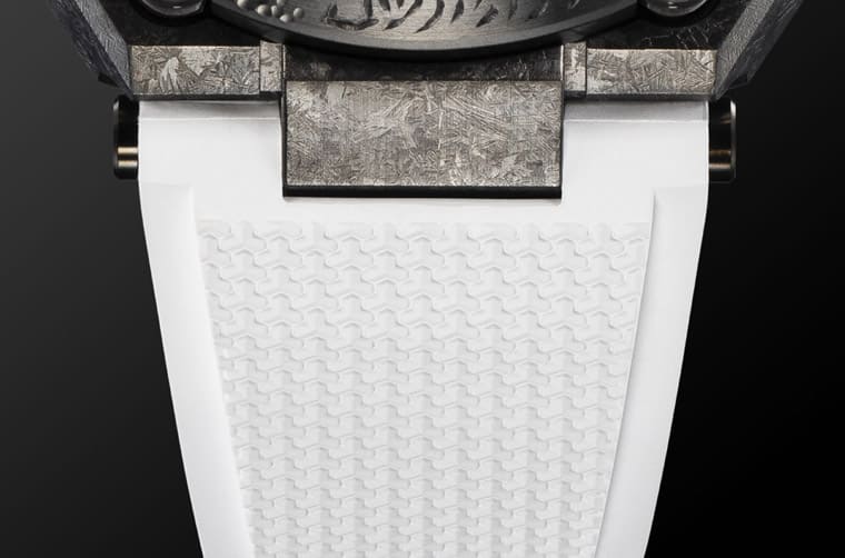 G-SHOCK旗舰系列MR-G新作「冲击丸」再度以武士头盔为灵感展现勇猛气势-复刻表