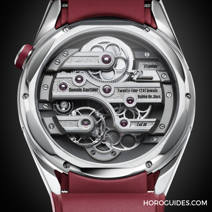 ROMAIN GAUTHIER - Romain Gauthier C系列推出第五代钛金属新作! 独特的手工凿刻纹理香槟面
