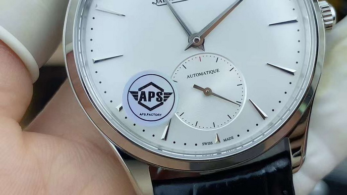 APS厂积家大师系列1218420独立秒针手表介绍 第3张