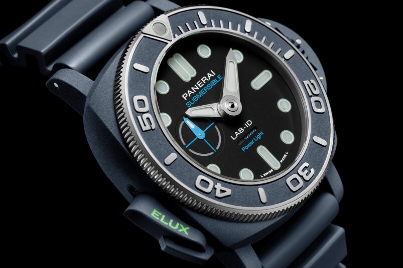 夜光功能新高度! Panerai全新Submersible Elux LAB-ID腕表 以纯机械一键开关发光系统-复刻表