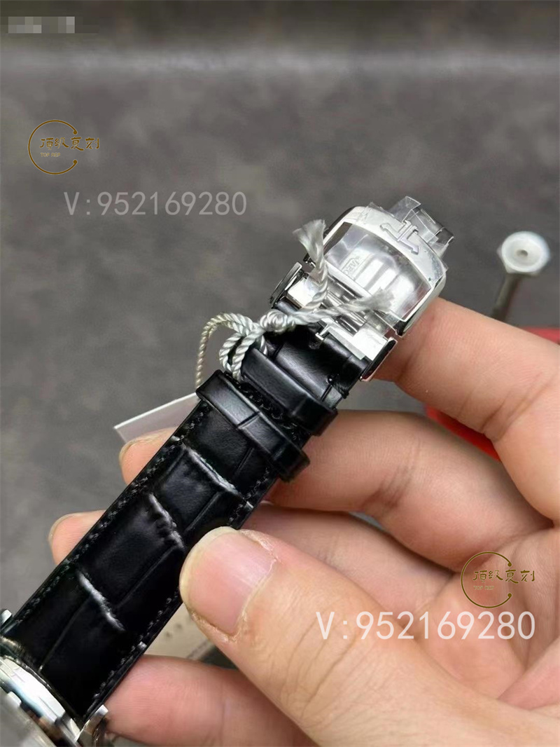 怎么快速分辨APS厂积家月相一体机腕表的真假-复刻表